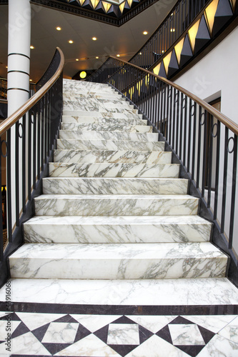 Naklejka na drzwi White marble stair in luxury interior