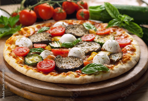 Board z aluminiowym obramowaniem Wegetariańska pizza - pizza vegetariana
