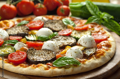 Board z aluminiowym obramowaniem Wegetariańska pizza - pizza vegetariana