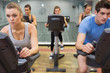 © WavebreakmediaMicro - Five people at spinning class