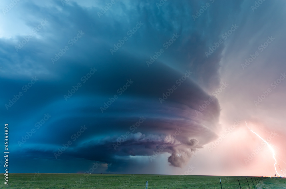 Texas supercell and lightning, May 2012 - obrazy, fototapety, plakaty 