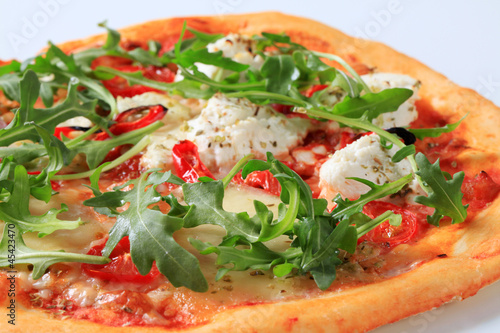 Board z aluminiowym obramowaniem Pizza z serem i rukolą