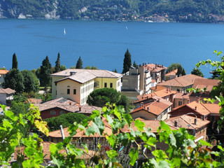 Sticker - Menaggio town against famous Italian lake Como