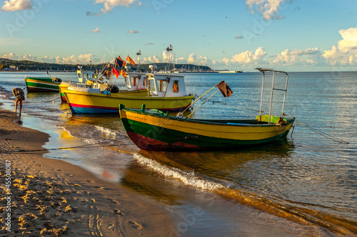 Naklejka dekoracyjna Boats in Sopot with molo in the background, Poland