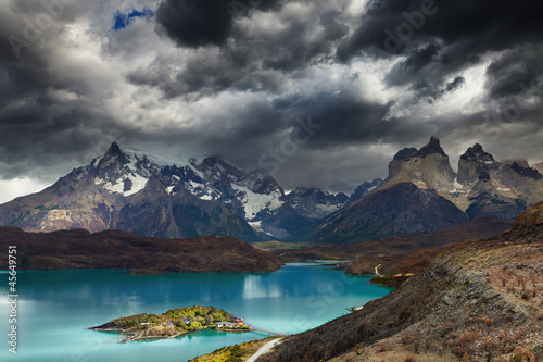 Board z aluminiowym obramowaniem Torres del paine, jezioro pehoe