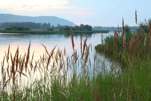Foto-Leinwand ohne Rahmen - Beautiful river in evening (von Pavel Losevsky)