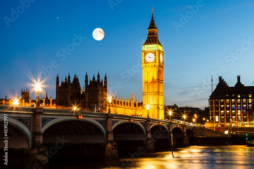 Naklejka samoprzylepna Pełnia księżyca nad big ben i dom parlamentu, Londyn, zjednoczony