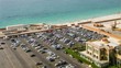 Parkplatz am Meer in Dubai Zeitraffer