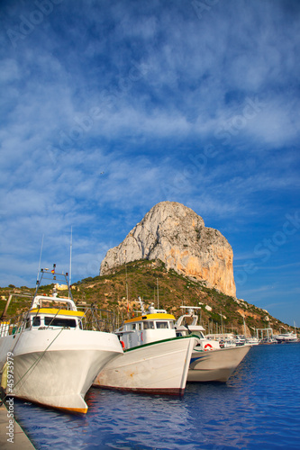 Board z aluminiowym obramowaniem Calpe w Alicante z górą Penon Ifach
