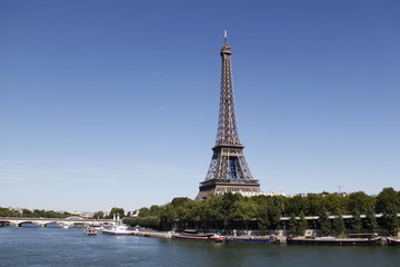 Sticker - Bord de la Seine et la tour Eiffel à Paris