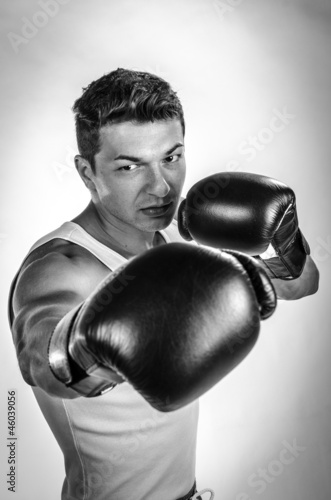 Board z aluminiowym obramowaniem Boks mięśniowy
