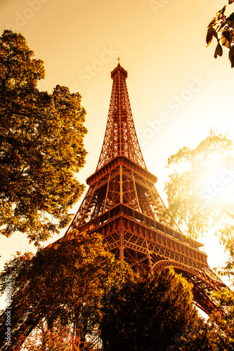 Plakat na papierze fotorealistycznym Tour eiffel