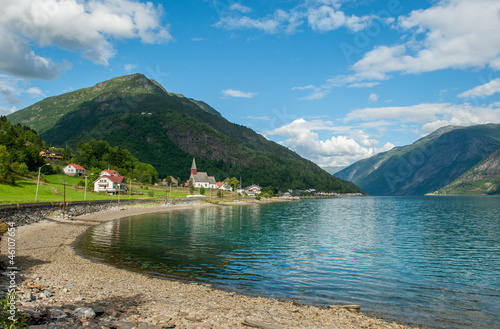 Board z aluminiowym obramowaniem Widok lustrafjorden, Norwegia