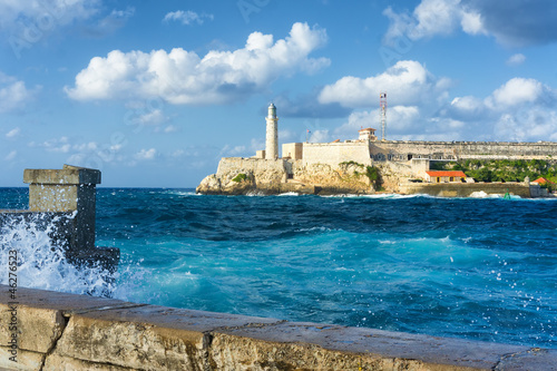 Board z aluminiowym obramowaniem Burza w Hawanie z widokiem na el morro