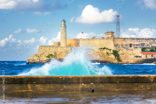 Board z aluminiowym obramowaniem Huragan w Hawanie i zamek el morro