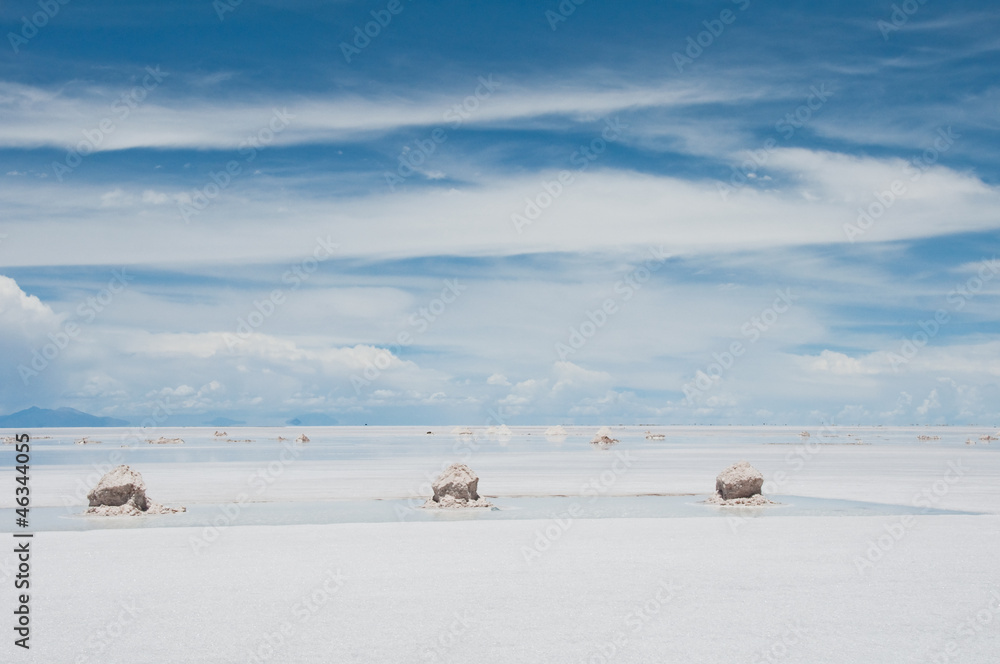 salar-de-uyuni-bolivia-stock-photo-adobe-stock