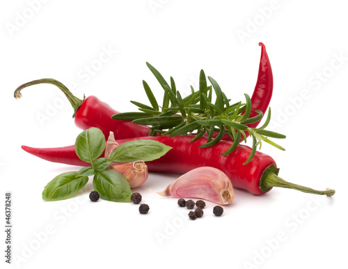 Naklejka dekoracyjna Chili pepper and flavoring herbs