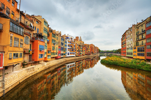 Fotoboard na płycie Żydowska dzielnica w girona. 