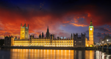 Poster - Sunset Colors over Big Ben and House of Parliament - London