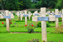 Soldatenfriedhof Bei Verdun