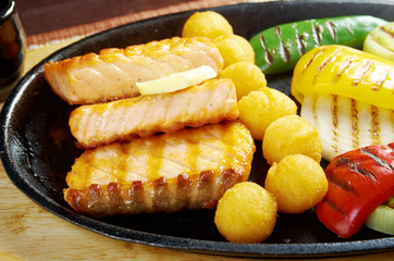 Canvas Print - Salmon Steak with Vegetable