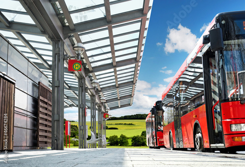 Fotografia, Obraz Moderner Busbahnhof auf dem Land - Bus Stop in the Countryside
