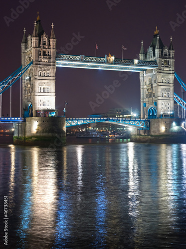 Plakat na papierze fotorealistycznym Tower Bridge, Londyn, Wielka Brytania