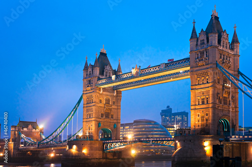 Plakat na papierze fotorealistycznym Tower Bridge, Londyn, Wielka Brytania