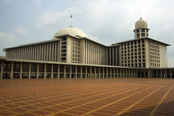 istiqlal mosque, jakarta, indonesia