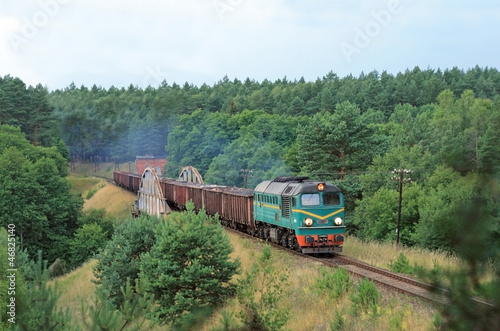 Board z aluminiowym obramowaniem Towarowy pociąg diesel