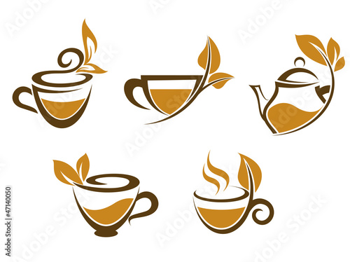 Naklejka na drzwi Cups of tea with leaves