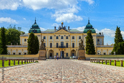 Obraz na płótnie canvas trzyczęściowy "tryptyk" Pałac Branickich to zabytkowy gmach w Białymstoku, w polsce.