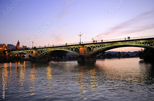 Tapeta ścienna Most triana o zmierzchu, Sewilli