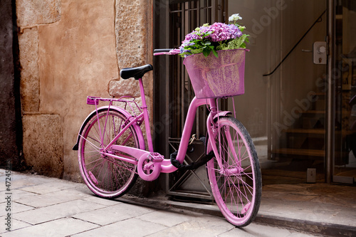 Tapeta ścienna na wymiar pink bicycle