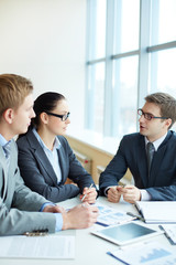 Canvas Print - Discussing ideas