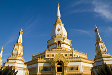 Maha Chedi Chaimongkhol, White Pagoda In Thai Temple At Thailand