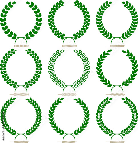 simple laurel wreath set