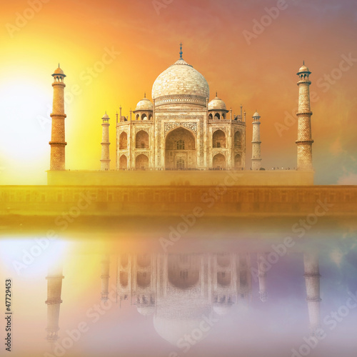 Board z aluminiowym obramowaniem Taj mahal india zachód słońca 