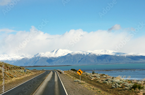 Fotoboard na płycie Autostrada pustyni w Patagonii, na południe od Argentyny