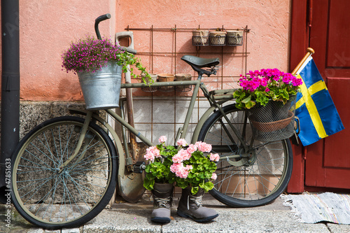 Photo Flower decorated bike in Stockholm