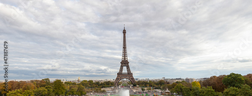 Board z aluminiowym obramowaniem Tour Eiffel w Paryżu, widok panoramiczny