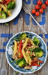 Canvas Print - pasta with meat and vegetable