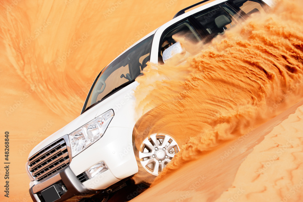 walka-na-wydmach-4-na-4-to-popularny-sport-na-arabskiej-pustyni