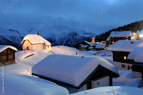Board z aluminiowym obramowaniem Bettmeralp, szwajcaria