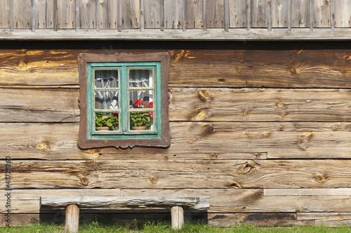 Obrazy rustykalny  rustykalna-chata-z-oknem