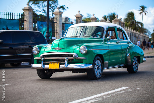 Nowoczesny obraz na płótnie Karibik Kuba Havanna Oldtimer auf der Strasse