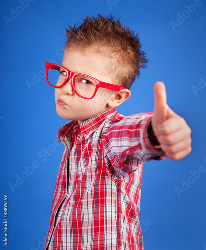 Fotomural Cool five years old boy showing ok sign