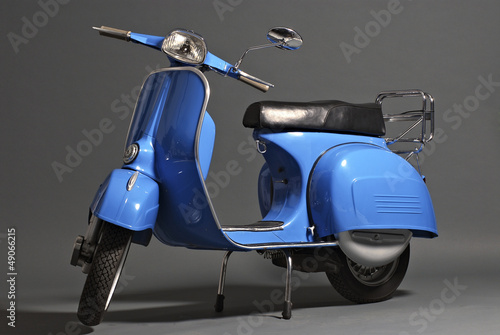 Naklejka dekoracyjna italian scooter