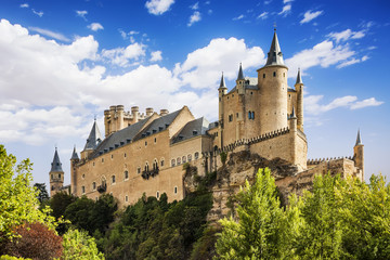 Wall Mural - The famous Alcazar of Segovia, Castilla y Leon, Spain