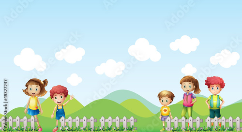 Foto-Flächenvorhang ohne Schienensystem - Five children in the farm (von GraphicsRF)